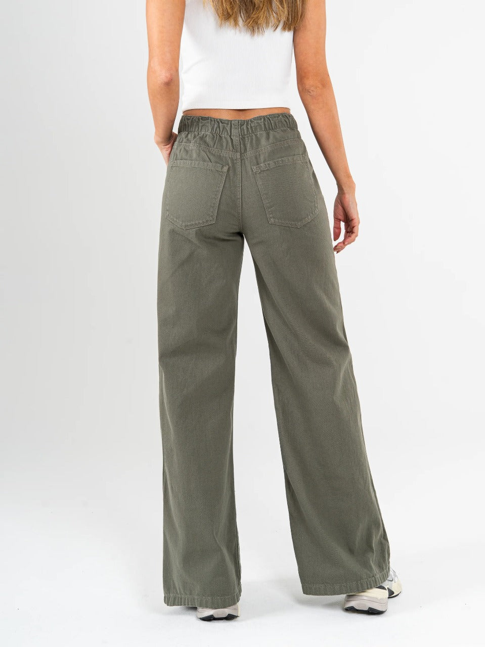 REF: DCN917 Pantalón palazzo, rígido, tiro medio, cintura con elástico.