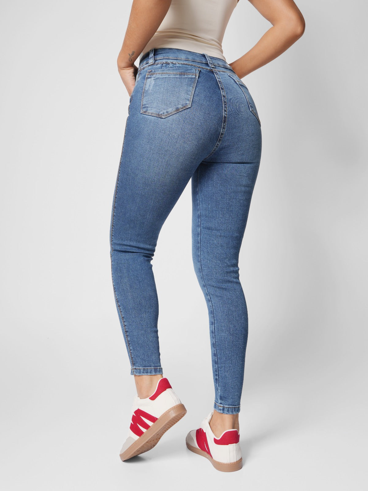 Ref: DCN885M Jean Skinny Stretch, Tiro Alto, Tono Medio