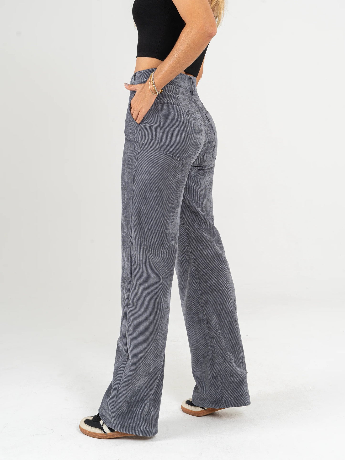 Ref: DCN861 Pantalón straight leg, stretch, en corduroy, tiro alto