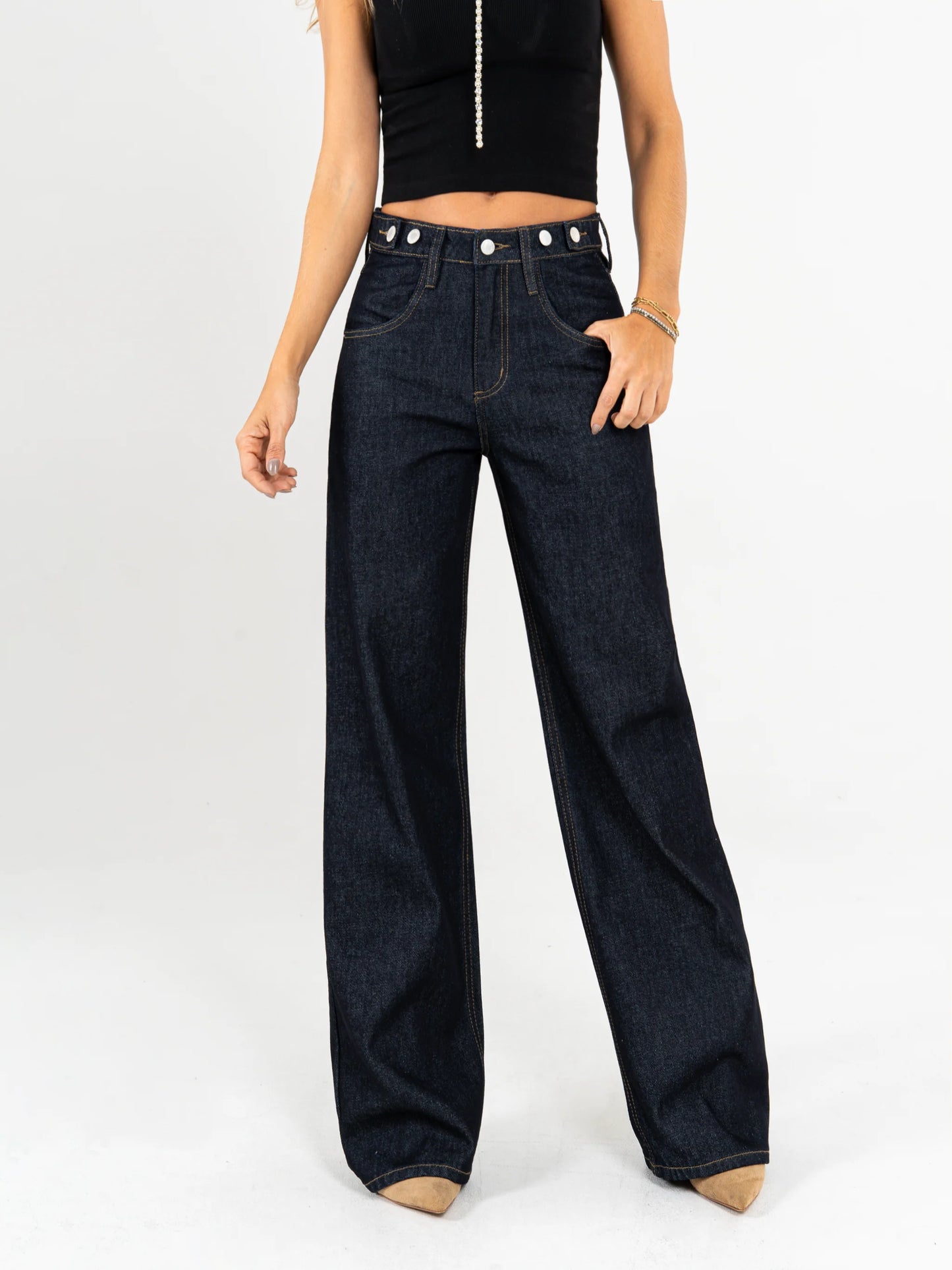Ref: DCN874 Jean mom flare rígido detalle en pretina,tono azul