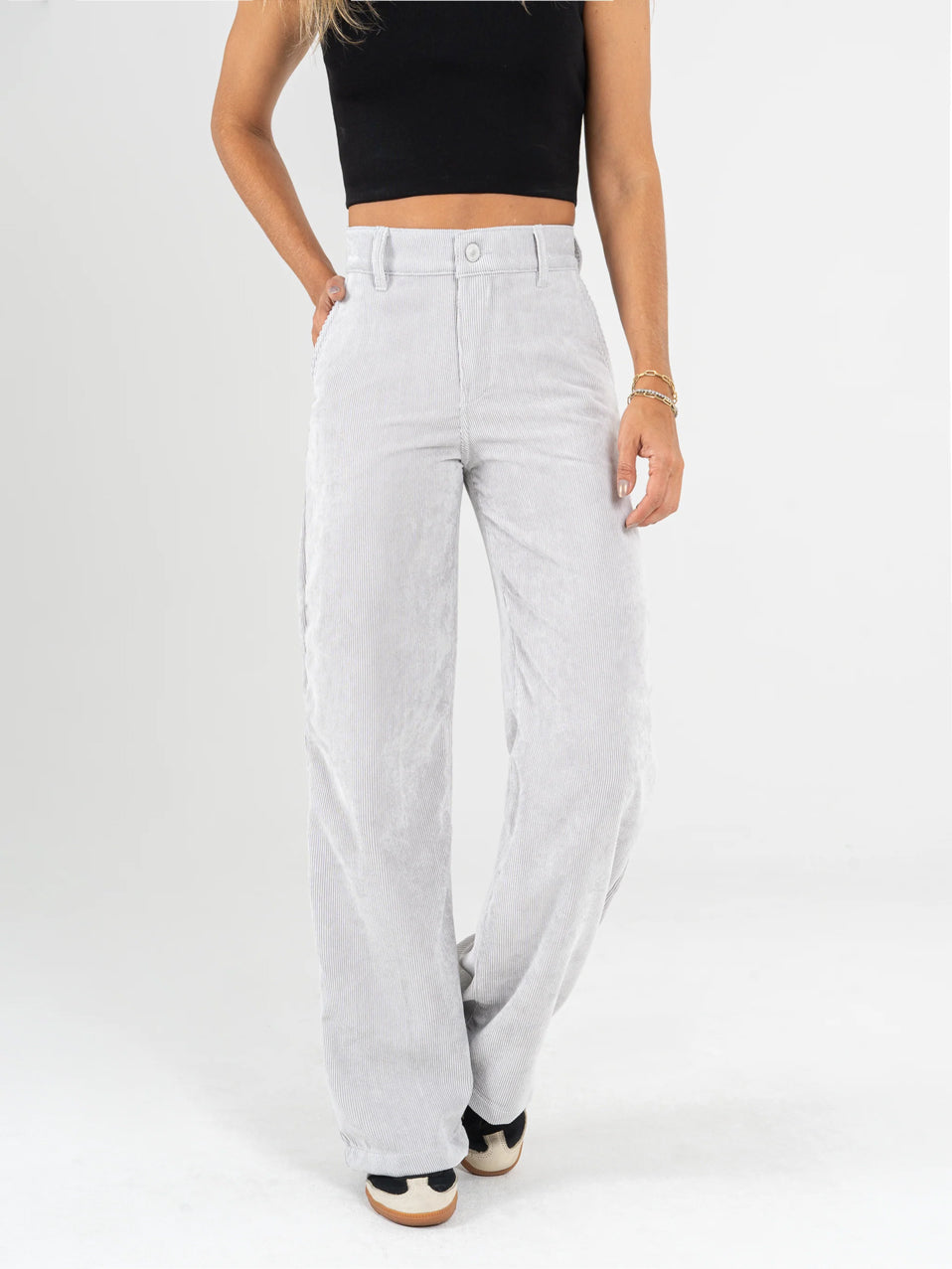 Ref: DCN861 Pantalón straight leg, stretch, en corduroy, tiro alto