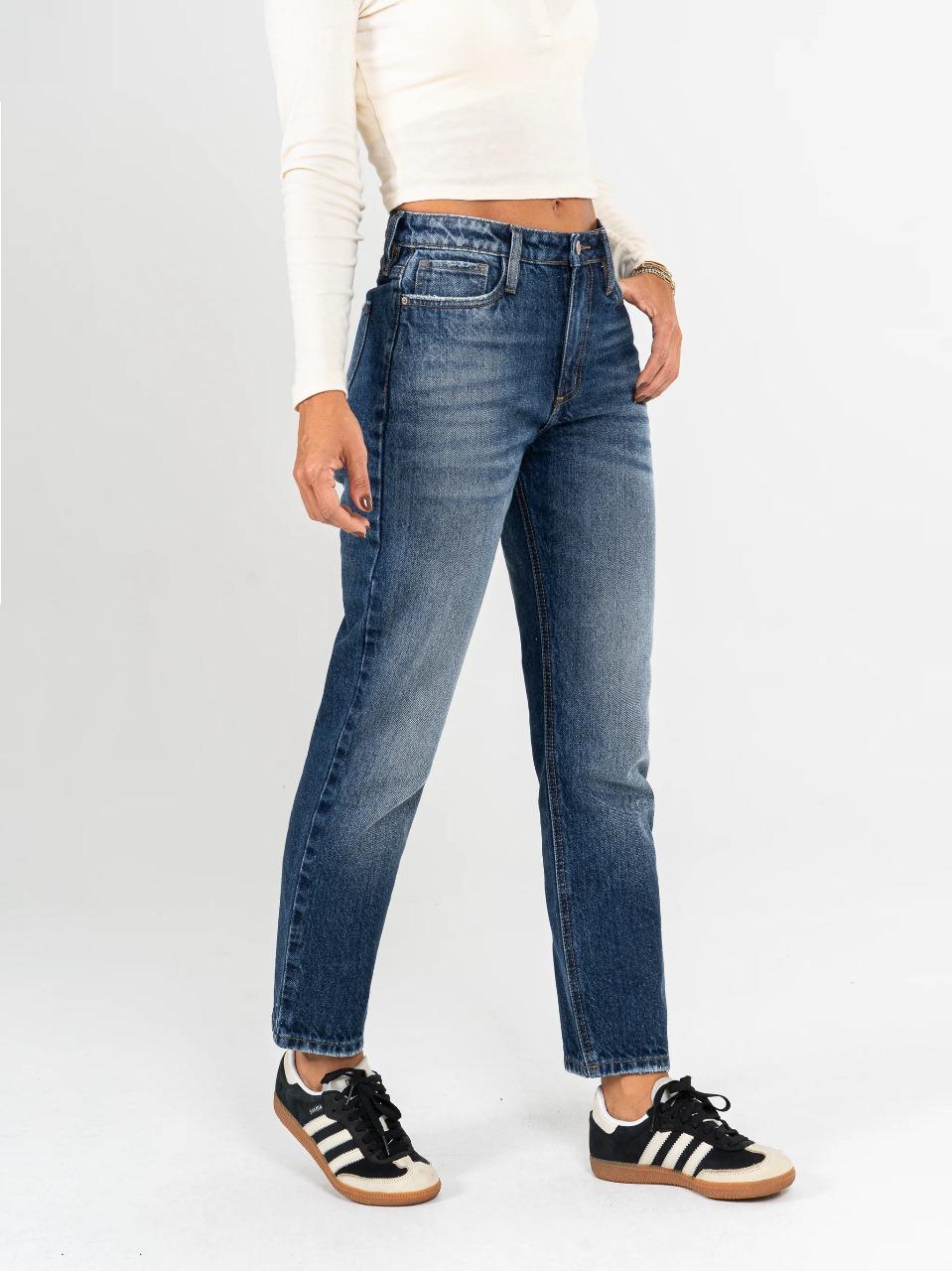 REF: DCN865 Jean Mom fit rígido, tiro alto