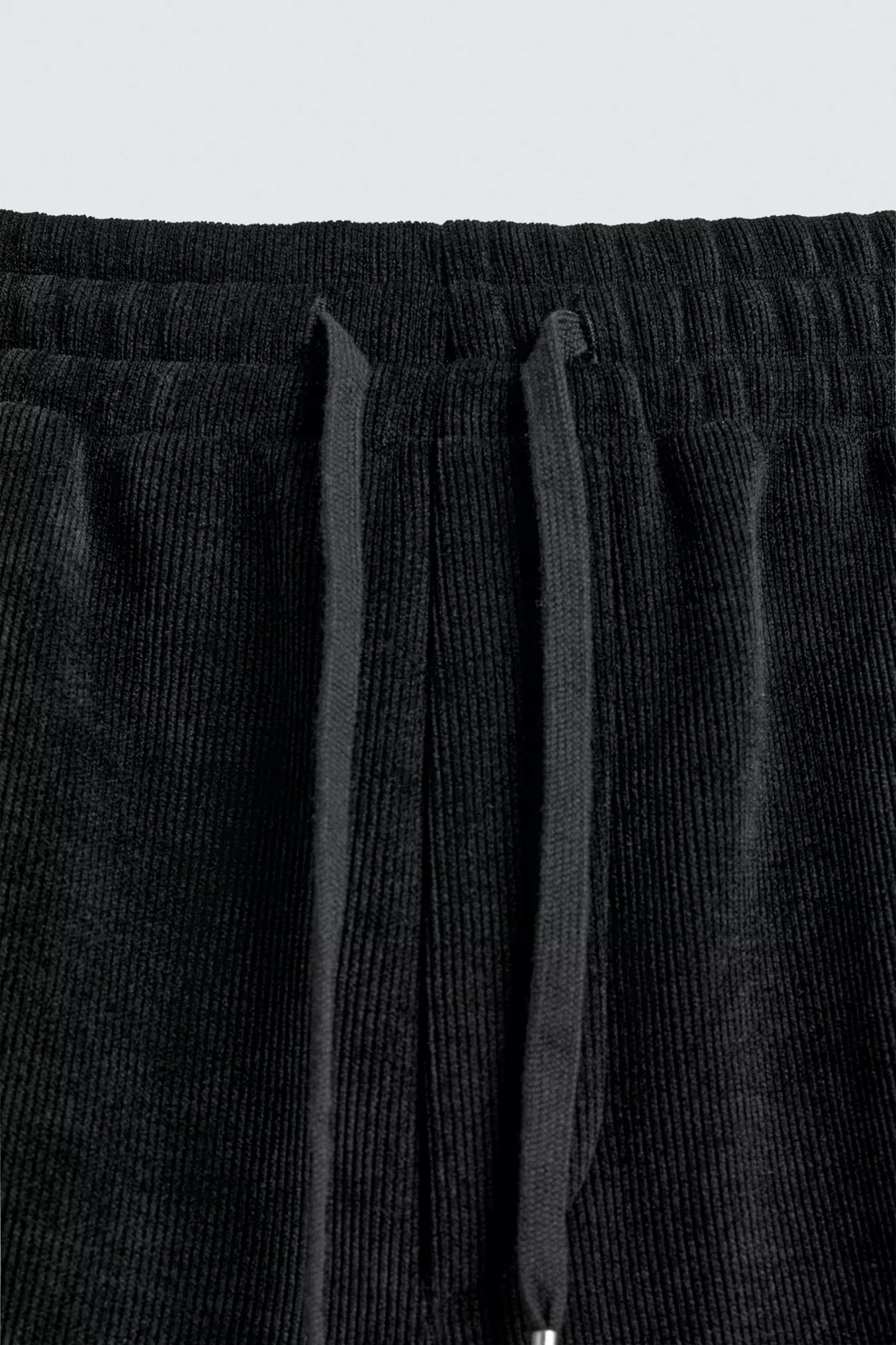 REF: DCN1020 Pantalón balloon fit en pana
