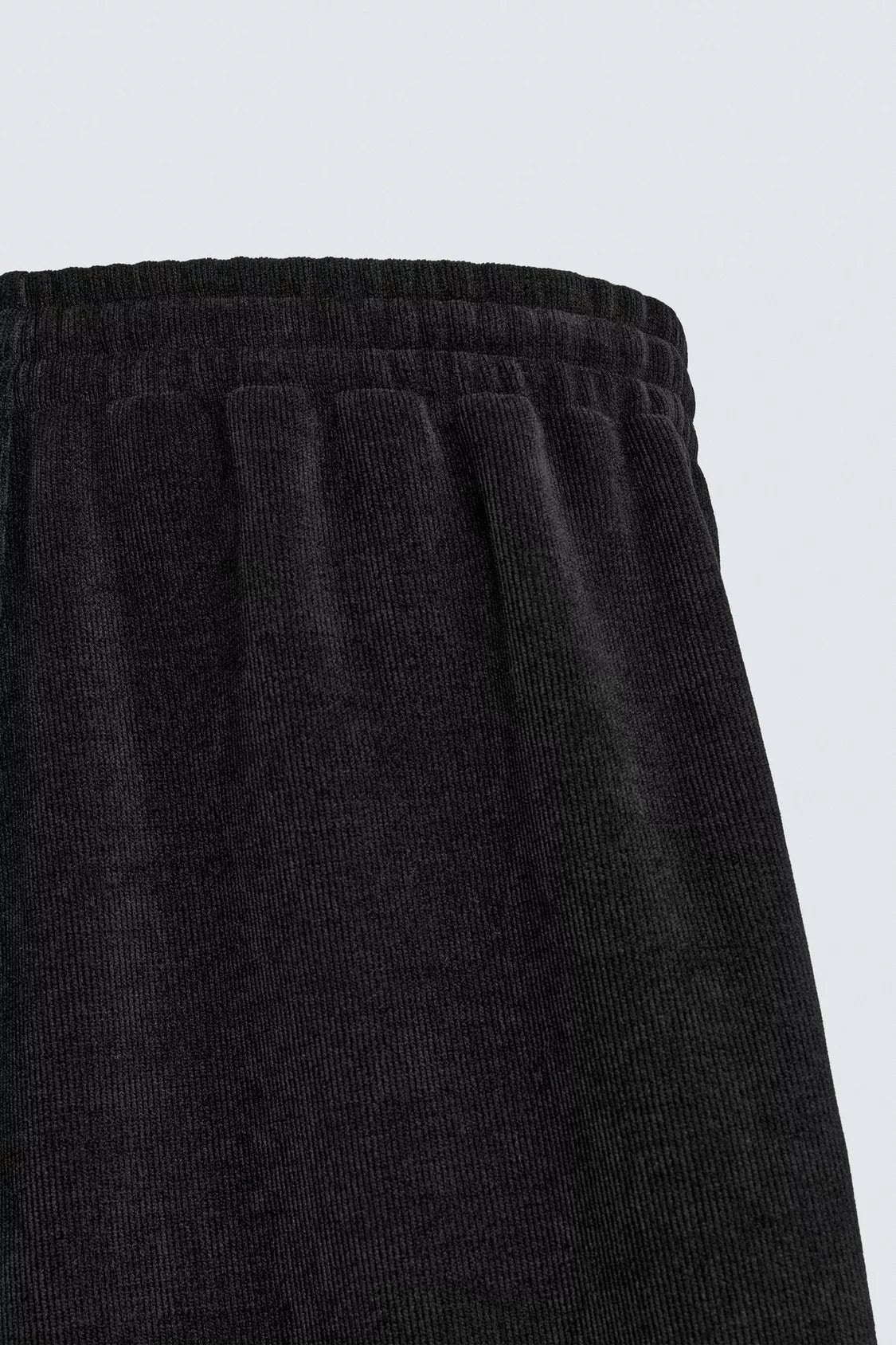 REF: DCN1020 Pantalón balloon fit en pana