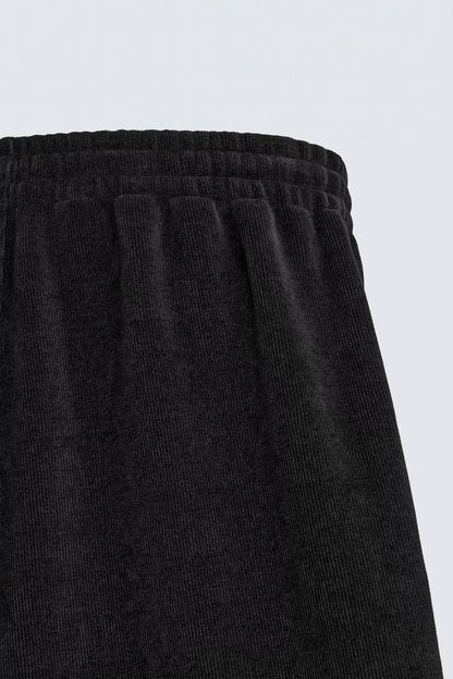 REF: DCN1020 Pantalón balloon fit en pana