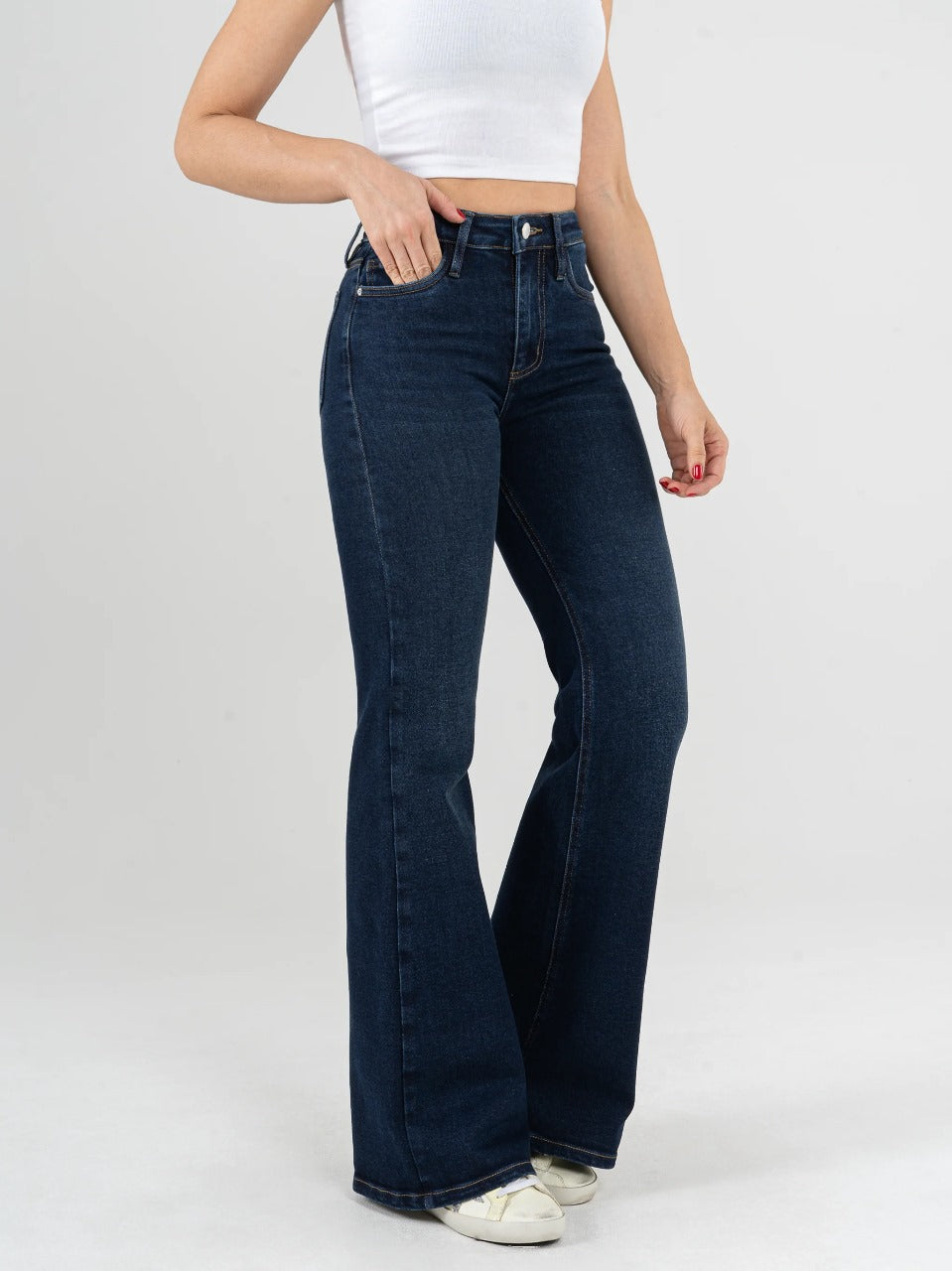 REF: DCN830 Mom Flare Strech