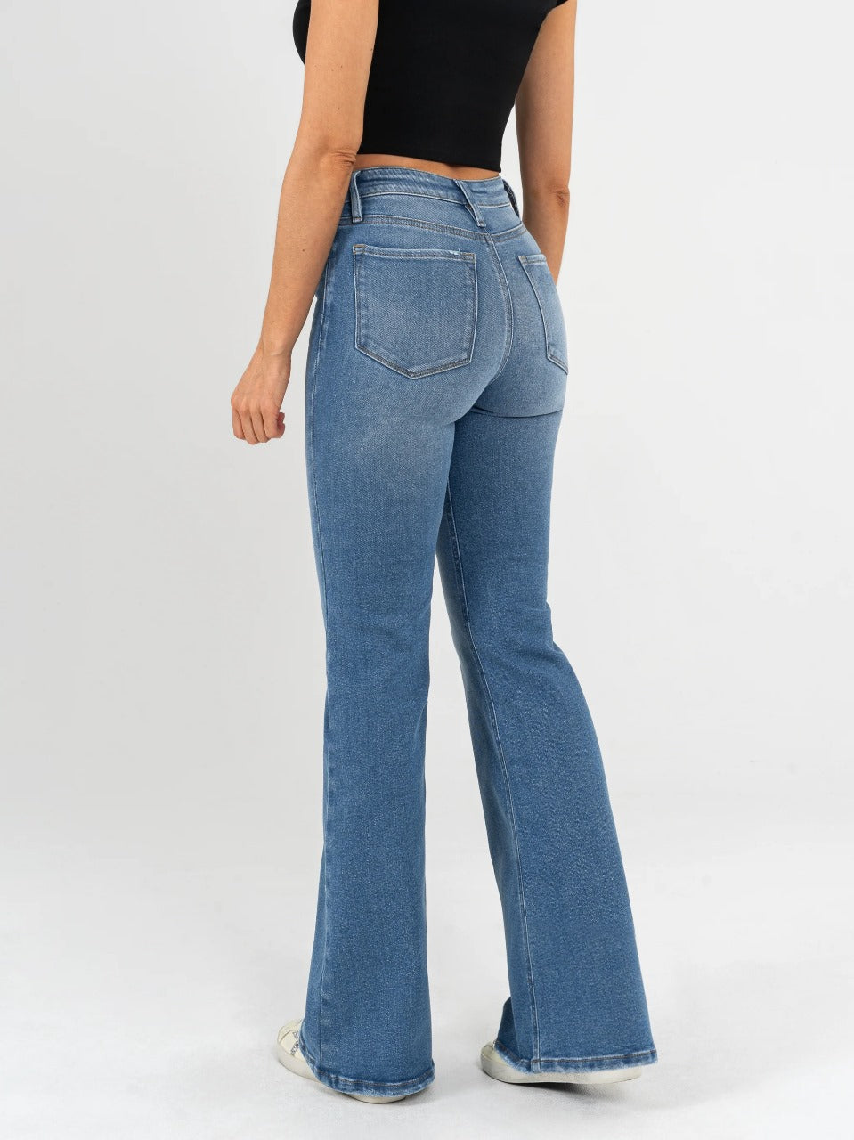 REF: DCN830 Mom Flare Strech