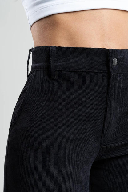 Ref: DCN861 Pantalón straight leg, stretch, en corduroy, tiro alto