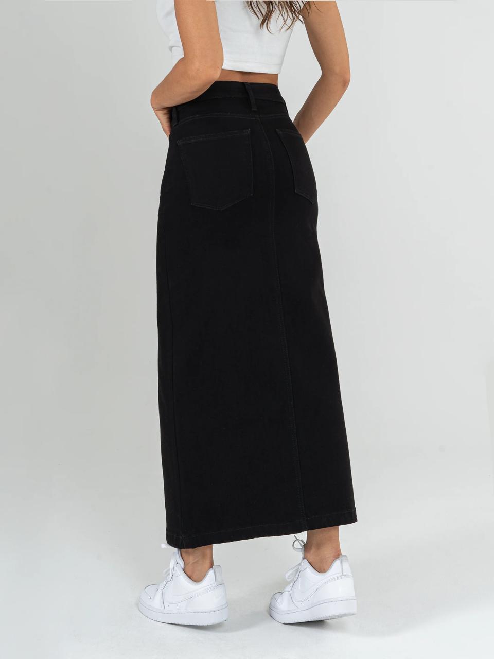 REF: DCN770 Falda Negra en Denim Rigida.