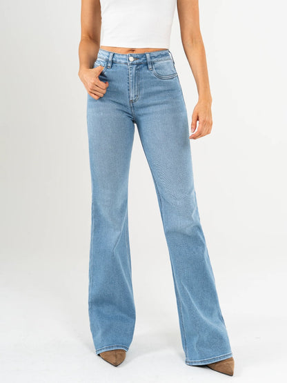 Ref: DCN871 Jean flare stretch, bota ancha, tiro medio.