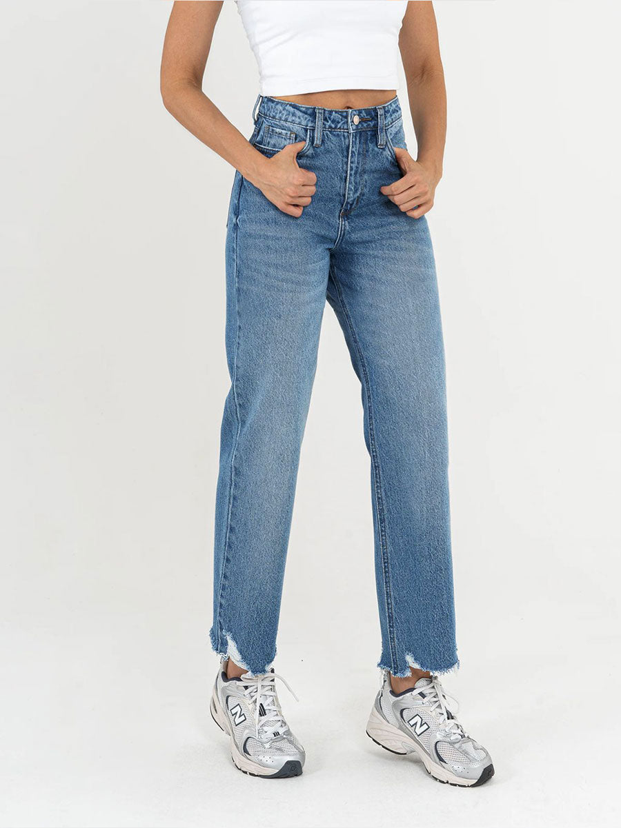 REF: DCN787  Jean Mom Flare , rígido, tiro alto